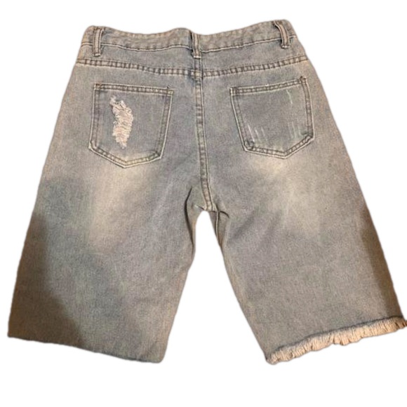 Women’s Bermuda Distressed Jean - Picture 4 of 6